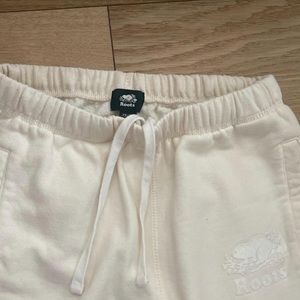 Roots sweat pants size xs in cream colour